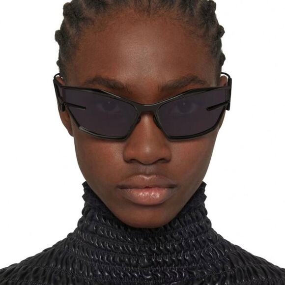 New! GIVENCHY Sunglasses GV40066U 01A, Authentic main image 11